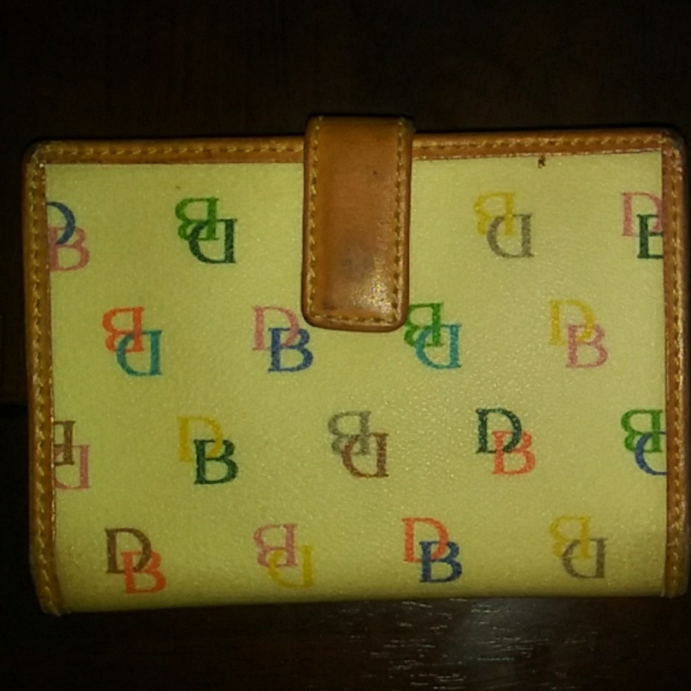 Dooney and Bourke wallet